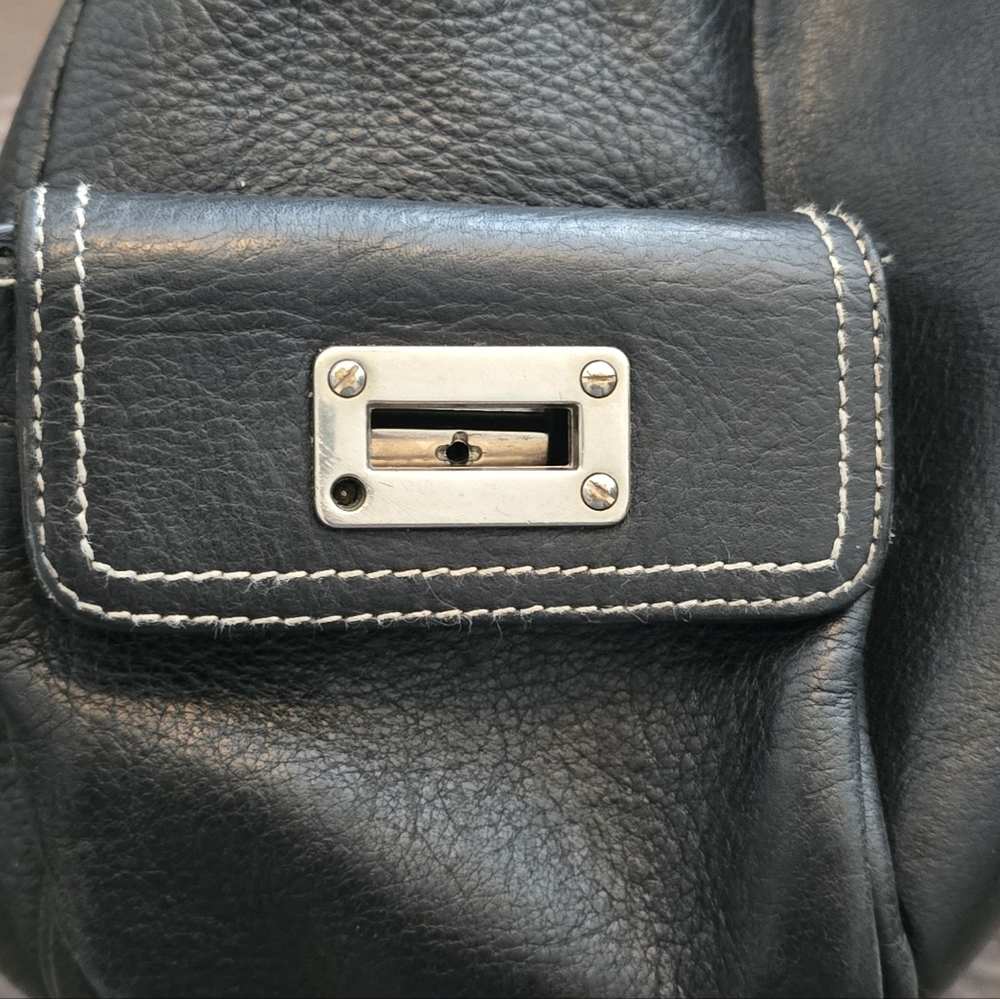 Ralph Lauren Black Pebbled Leather Shoulder Bag w/ Side Turn-Lock Pockets - Picture 9 of 15
